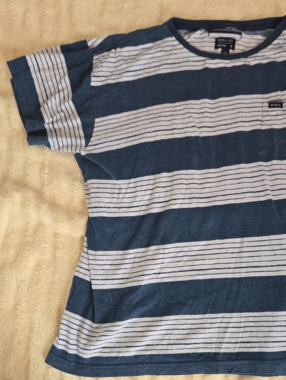 RVCA Men’s Navy and White Horizontal Stripe Tee